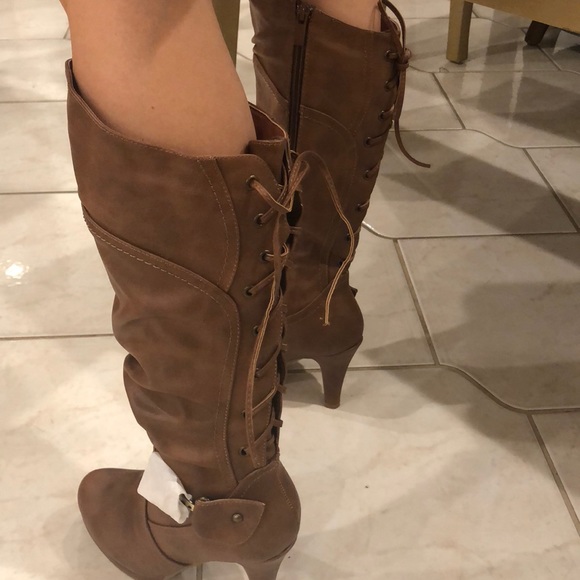 Boots - Picture 2 of 5